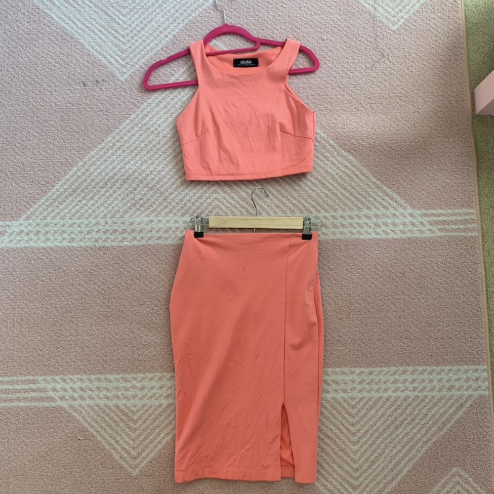 LuLu's Coral pink two piece set